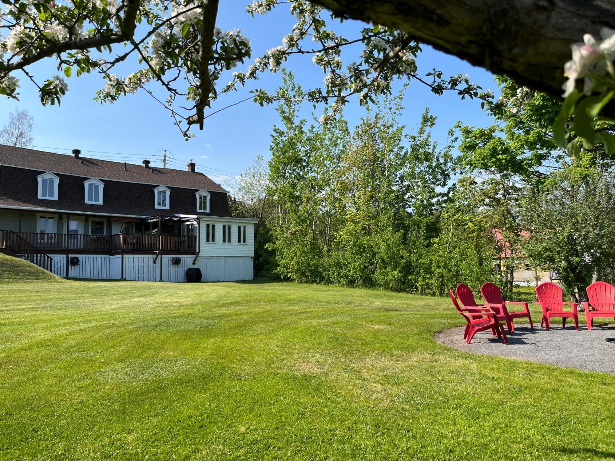 Petite Plaisance Appartements ラ・マルベー エクステリア 写真